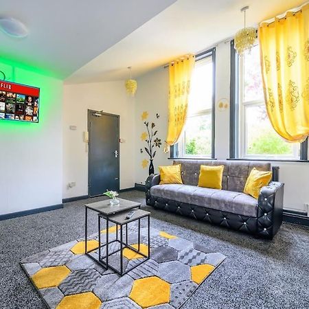לידס -F5Gh- For Relaxed & Cosy Stay, Free Parking, Wifi מראה חיצוני תמונה